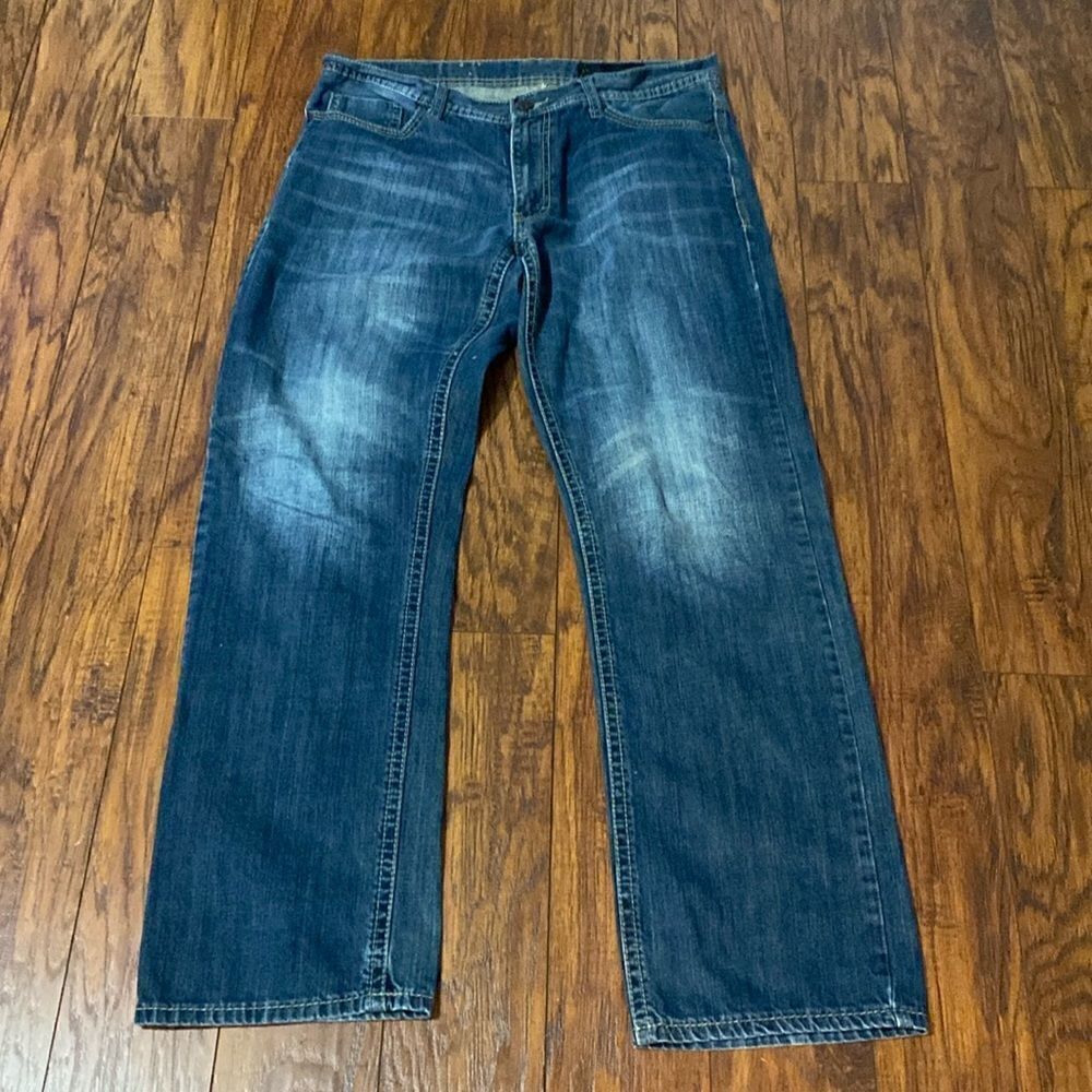AXEL ARIGATO Boot
Cut Jeans size 34 x 34